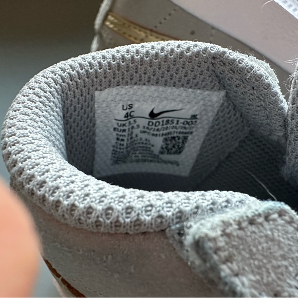 Nike Infant High Tops - Picture 3 of 5